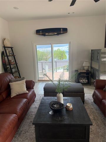 9994 Jim Trails, Rogers, AR 72756