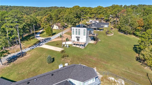 9994 Jim Trails, Rogers, AR 72756