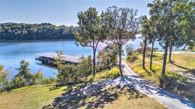 9994 Jim Trails, Rogers, AR 72756