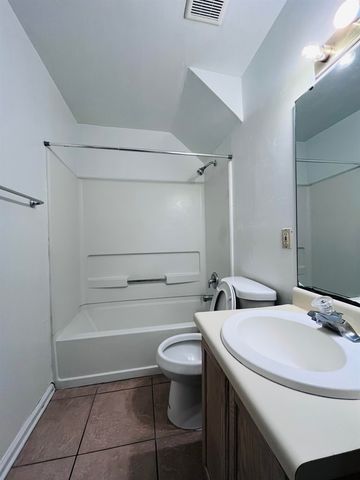 1285 Rumba Ln Apt B, Tallahassee, FL 32304