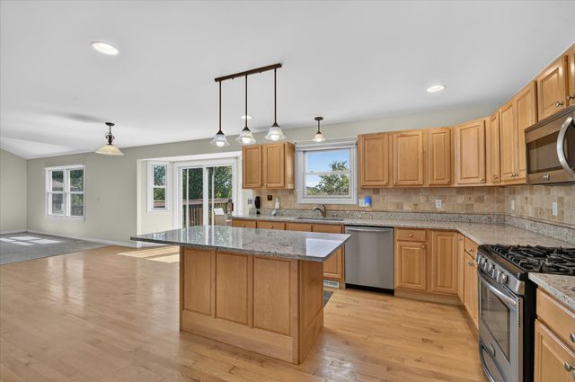 1041 Bicentennial Parkway, Ann Arbor, MI 48108