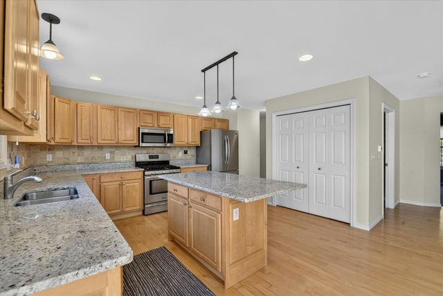 1041 Bicentennial Parkway, Ann Arbor, MI 48108