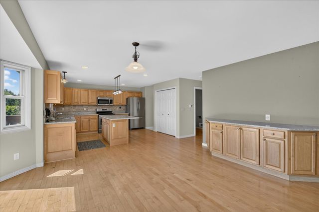 1041 Bicentennial Parkway, Ann Arbor, MI 48108