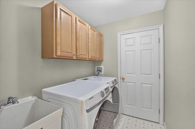 1041 Bicentennial Parkway, Ann Arbor, MI 48108