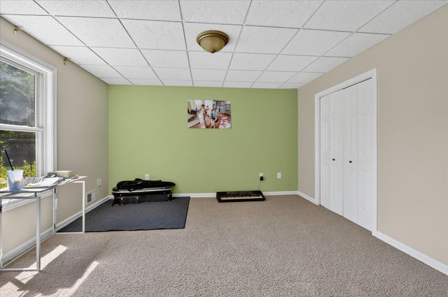 1041 Bicentennial Parkway, Ann Arbor, MI 48108