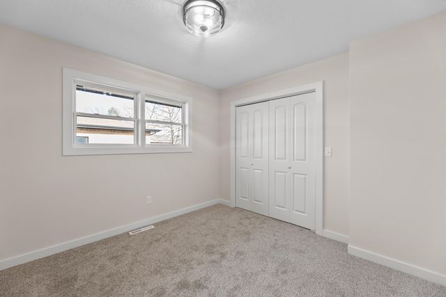 9109 E Barron Rd, Wichita, KS 67207