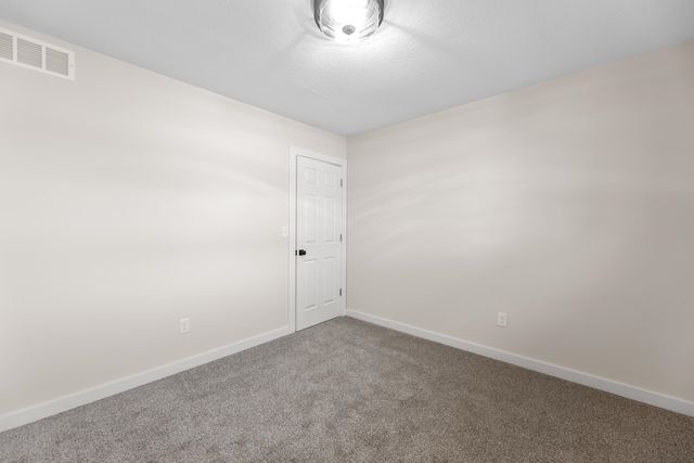 9109 E Barron Rd, Wichita, KS 67207