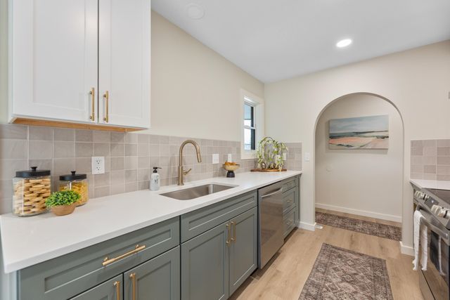 9109 E Barron Rd, Wichita, KS 67207