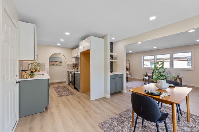 9109 E Barron Rd, Wichita, KS 67207