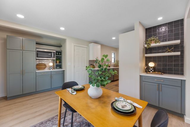 9109 E Barron Rd, Wichita, KS 67207