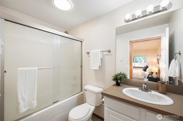 449 Oak Hill Lane, Burlington, WA 98233