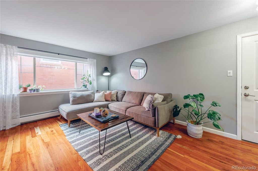 1332 N Williams Street 202, Denver, CO 80218