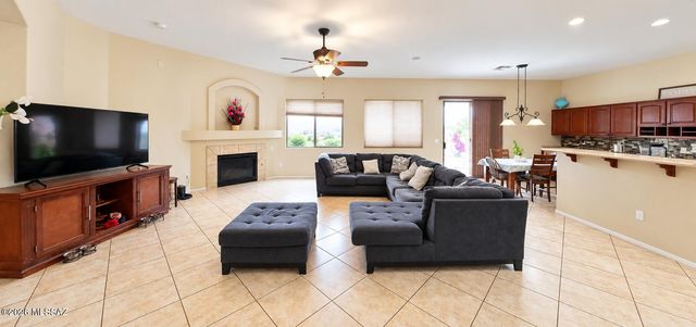 6771 S Camino Catalan, Tucson, AZ 85757