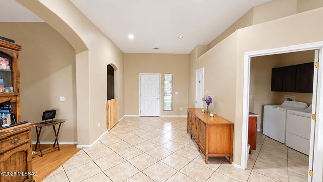 6771 S Camino Catalan, Tucson, AZ 85757