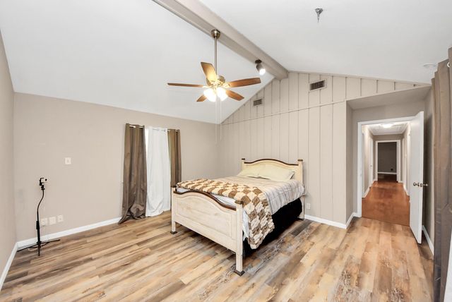 201 S Roosevelt Avenue, Cleveland, TX 77327