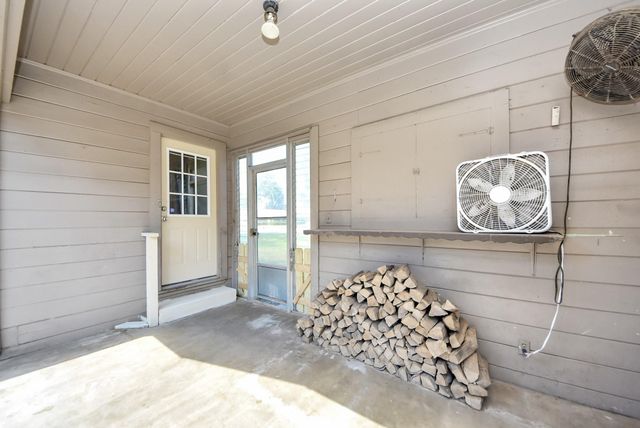 201 S Roosevelt Avenue, Cleveland, TX 77327