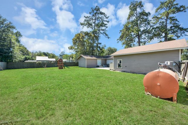 201 S Roosevelt Avenue, Cleveland, TX 77327