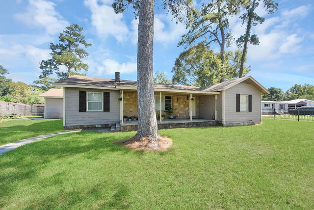 201 S Roosevelt Avenue, Cleveland, TX 77327