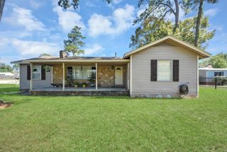 201 S Roosevelt Avenue, Cleveland, TX 77327