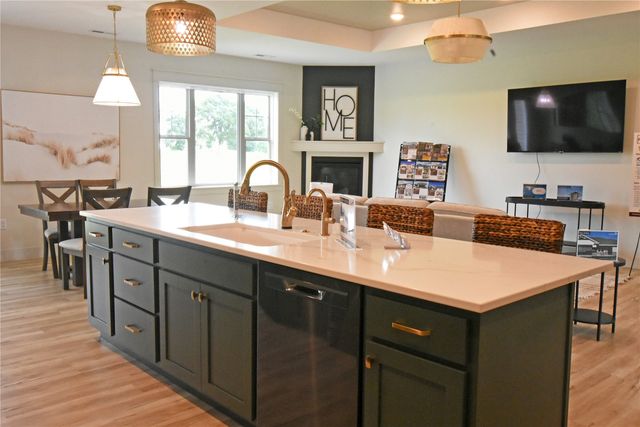 5195 Winslow Road, Marion, IA 52302