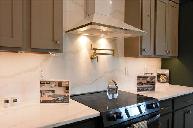 5195 Winslow Road, Marion, IA 52302