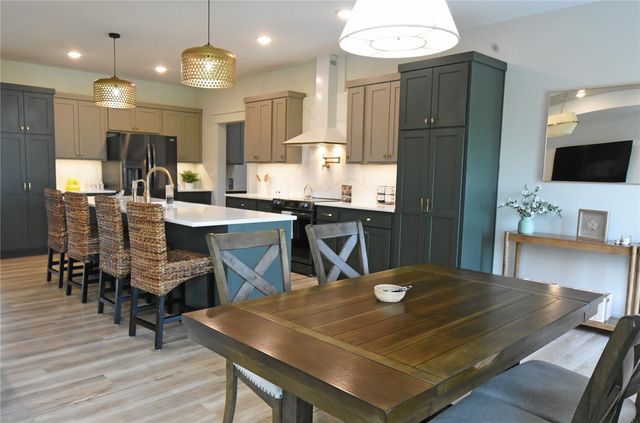 5195 Winslow Road, Marion, IA 52302