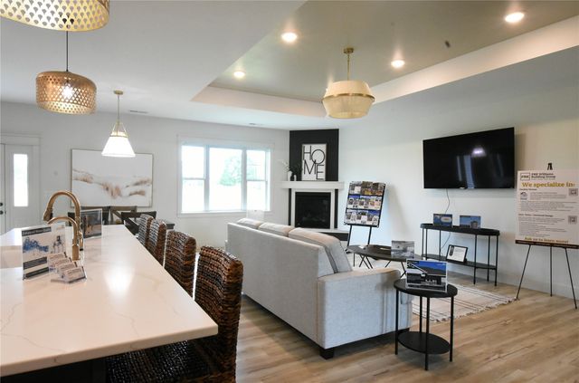 5195 Winslow Road, Marion, IA 52302