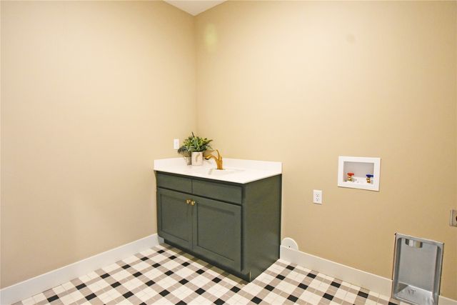 5195 Winslow Road, Marion, IA 52302