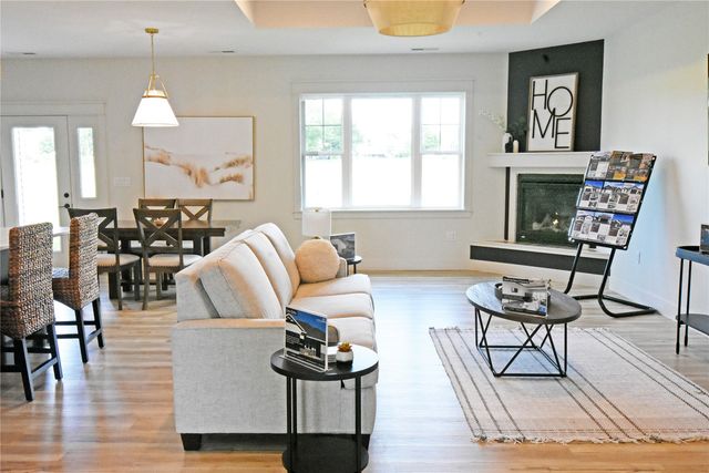 5195 Winslow Road, Marion, IA 52302