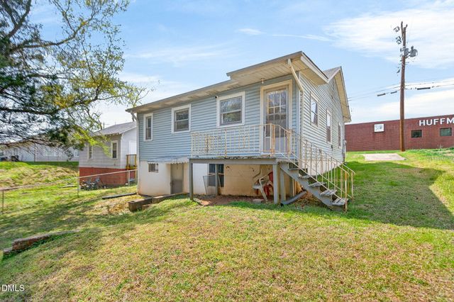 1028 Queen Ann Street, Burlington, NC 27217