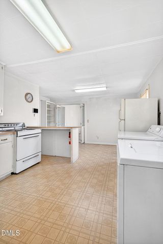 1028 Queen Ann Street, Burlington, NC 27217