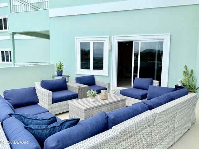 423 S Atlantic Ave Apt 102, New Smyrna Beach, FL 32169