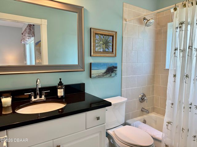 423 S Atlantic Ave Apt 102, New Smyrna Beach, FL 32169