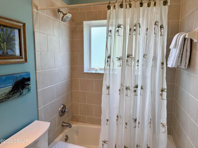 423 S Atlantic Ave Apt 102, New Smyrna Beach, FL 32169