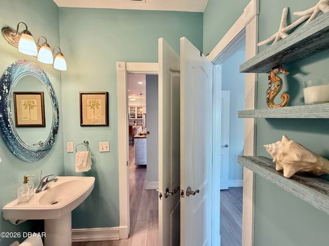 423 S Atlantic Ave Apt 102, New Smyrna Beach, FL 32169