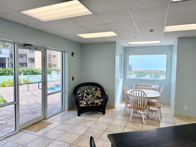 423 S Atlantic Ave Apt 102, New Smyrna Beach, FL 32169