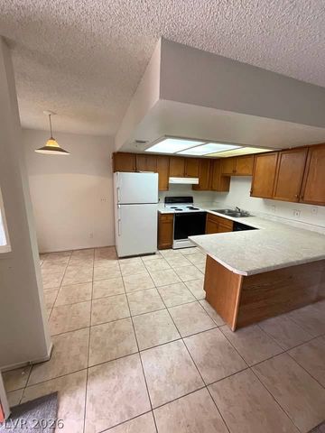 4300 LAMONT Street 232, Las Vegas, NV 89115