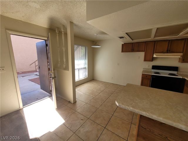4300 LAMONT Street 232, Las Vegas, NV 89115