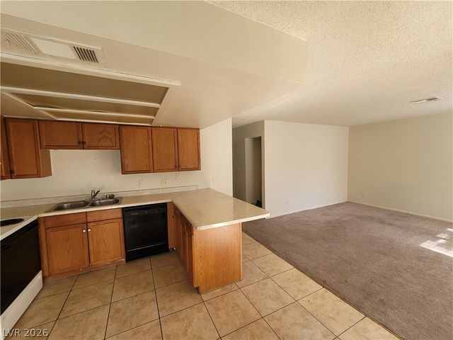 4300 LAMONT Street 232, Las Vegas, NV 89115