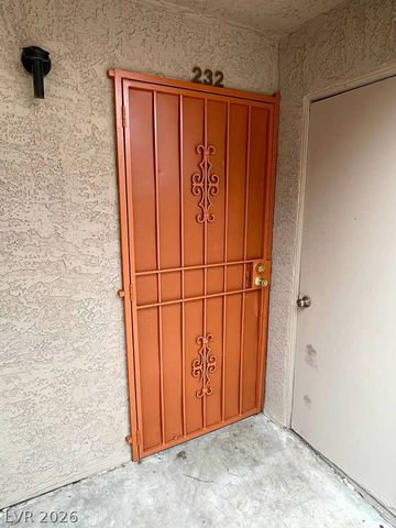 4300 LAMONT Street 232, Las Vegas, NV 89115