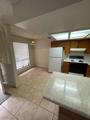 4300 LAMONT Street 232, Las Vegas, NV 89115