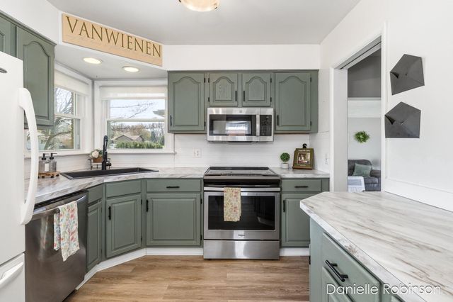 3679 Yellowstone Drive Sw, Grandville City, MI 49418