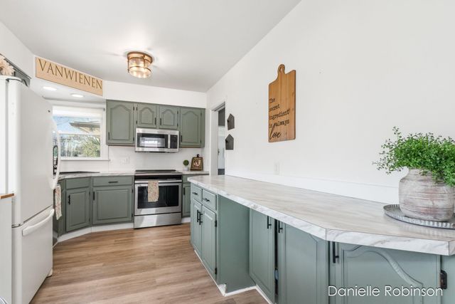 3679 Yellowstone Drive Sw, Grandville City, MI 49418