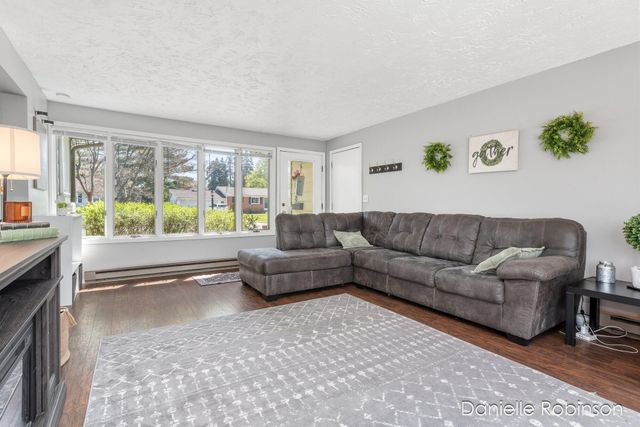 3679 Yellowstone Drive Sw, Grandville City, MI 49418