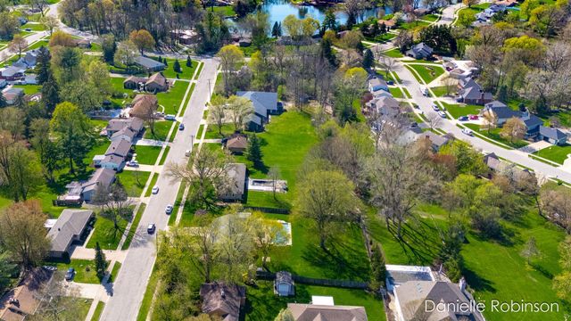 3679 Yellowstone Drive Sw, Grandville City, MI 49418