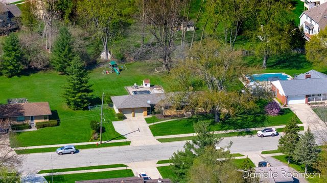 3679 Yellowstone Drive Sw, Grandville City, MI 49418