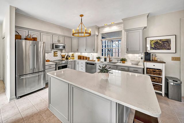 3535 Windsor Oaks CIR, Roanoke, VA 24018