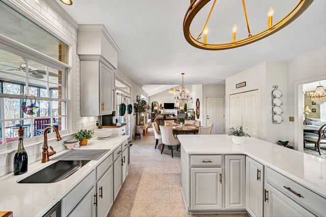 3535 Windsor Oaks CIR, Roanoke, VA 24018