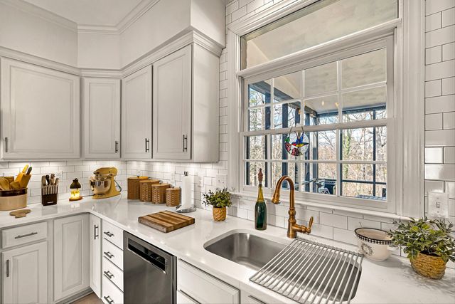 3535 Windsor Oaks CIR, Roanoke, VA 24018