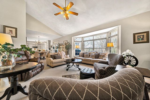 3535 Windsor Oaks CIR, Roanoke, VA 24018